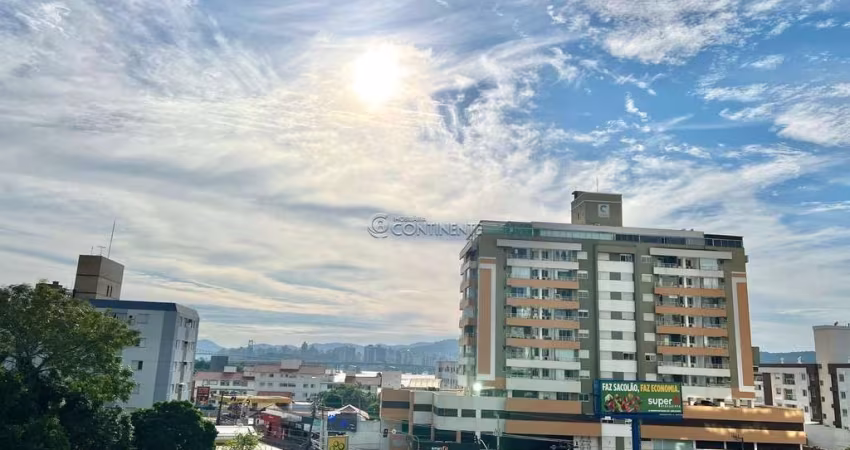 Apartamento com 2 quartos à venda na Avenida Engenheiro Max de Souza, 1178, Coqueiros, Florianópolis