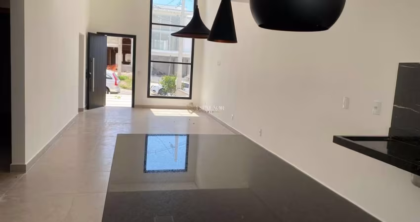Casa em Condomínio para Locação em Itupeva, Vila Victoria, 3 dormitórios, 2 suítes, 3 banheiros, 2 vagas