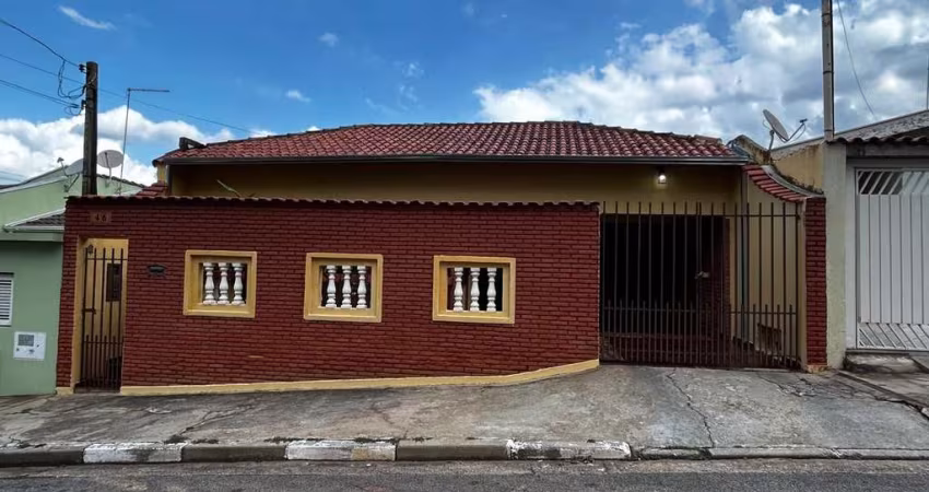 Casa para Venda em Tatuí, Vila Doutor Laurindo, 3 dormitórios, 2 suítes, 4 banheiros, 4 vagas