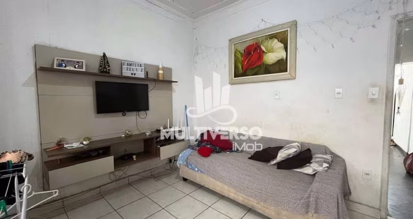 Casa à venda, 2 quartos no bairro Vila Mathias em Santos