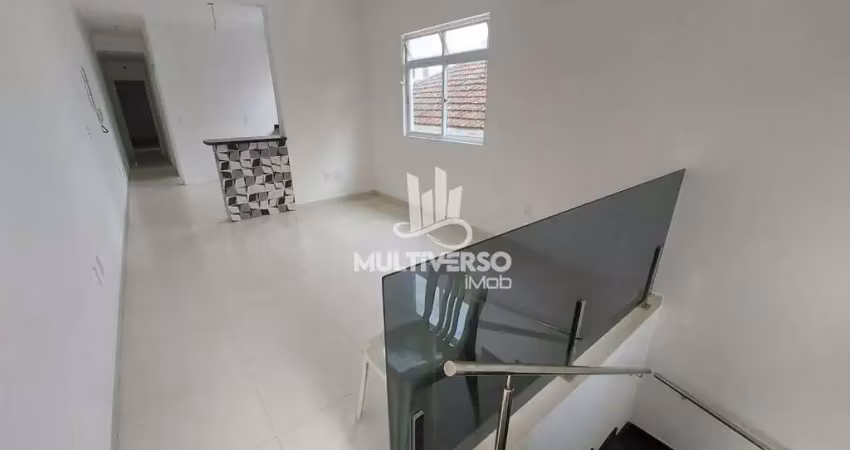 Casa à venda, 2 quartos no bairro Embaré em Santos