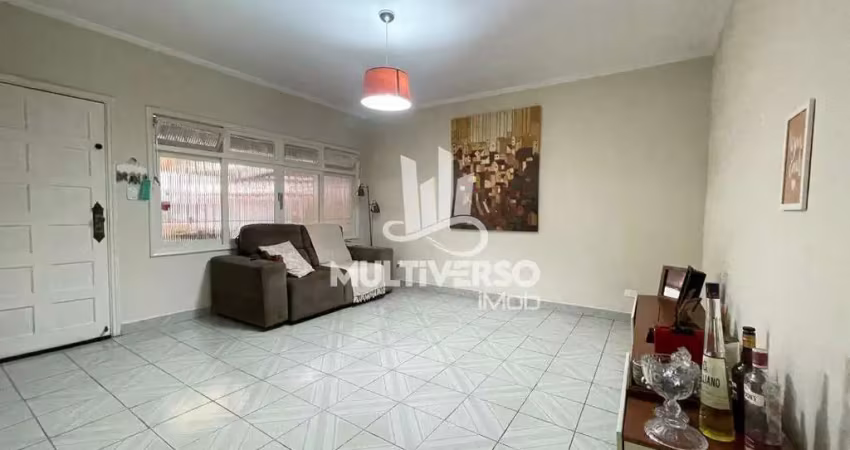 Casa à venda, 3 quartos no bairro Encruzilhada em Santos