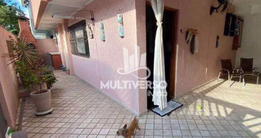 Casa à venda, 3 quartos no bairro Estuário em Santos