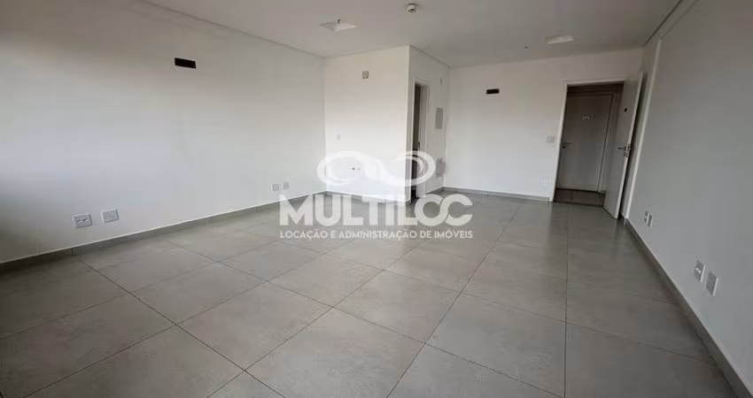 Sala Comercial para aluguel, no bairro Vila Mathias em Santos