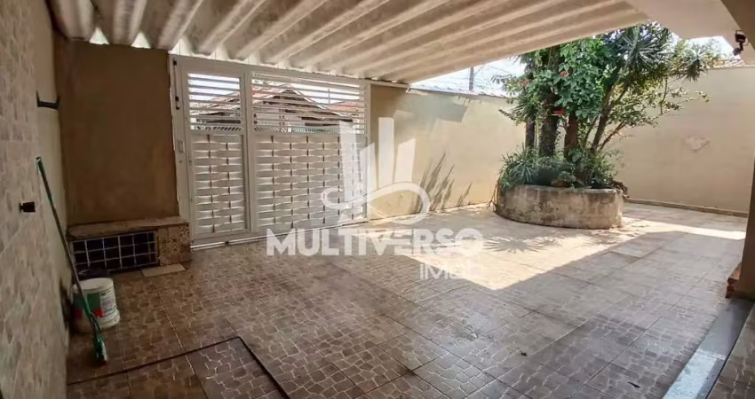 Casa à venda, 3 quartos no bairro maracanã em praia grande