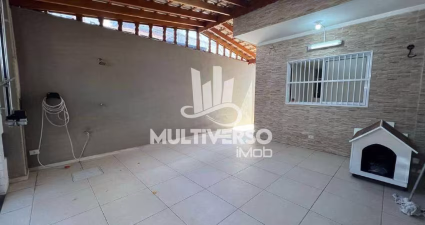Sobrado à venda, 3 quartos no bairro Guilhermina em Praia Grande