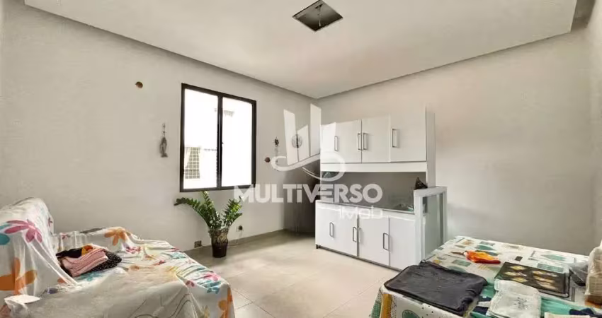 Casa à venda, 2 quartos no bairro Embaré em Santos