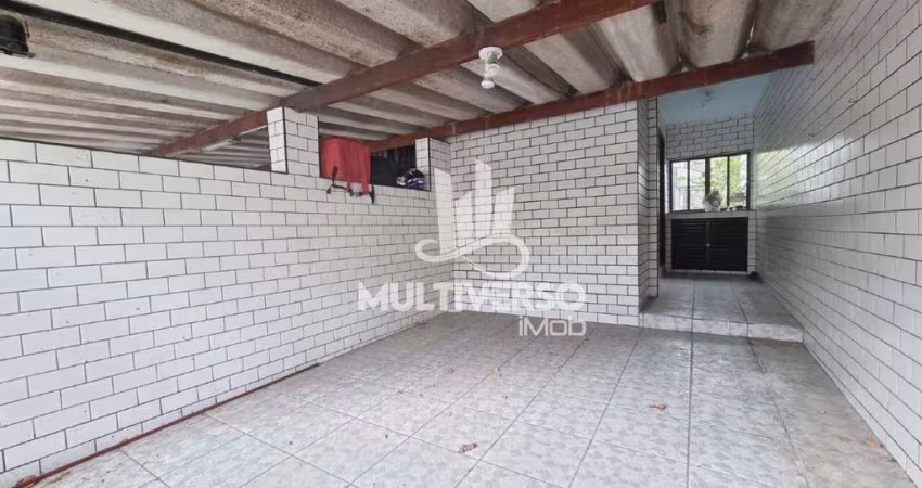 Casa à venda, 3 quartos no bairro Estuário em Santos