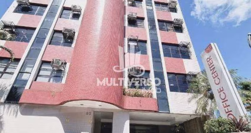 Sala à venda, no bairro Vila Mathias em Santos