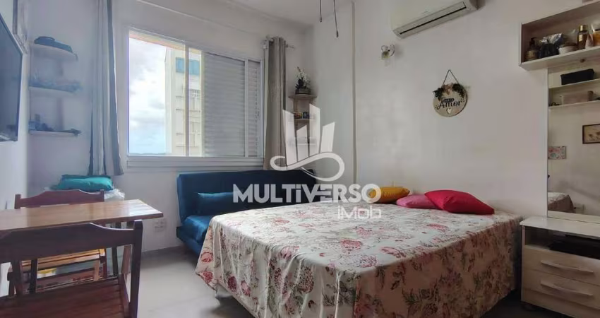 Kit Net Ponta da Praia, frente Mar, 30m² Porteira Fechada, elevador , vaga coletiva, R$330.000,00