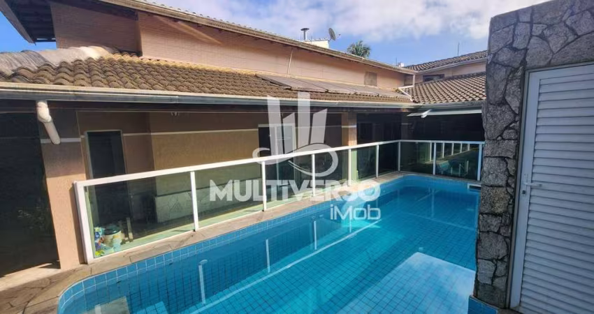 Casa à venda, 3 quartos no bairro Canto do Forte em Praia Grande