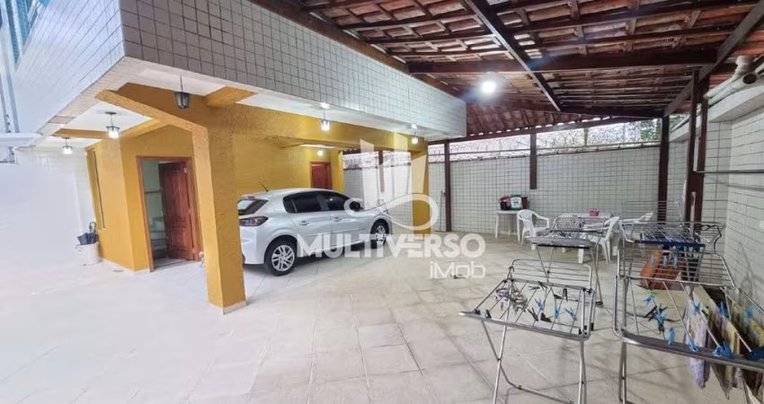 Casa à venda, 4 quartos no bairro Embaré em Santos