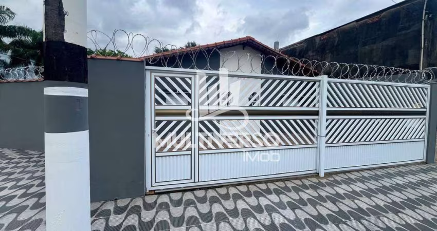 CASA SEMI ISOLADA COM PISCINA