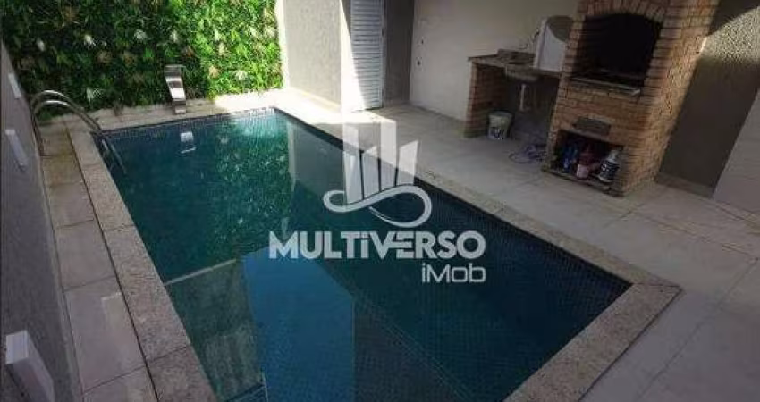CASA GEMINADA COM PISCINA