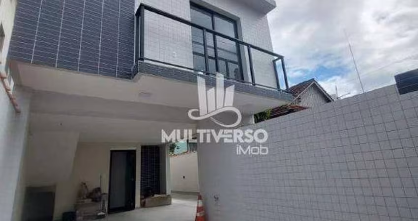 Casa à venda, 2 quartos no bairro Campo Grande em Santos