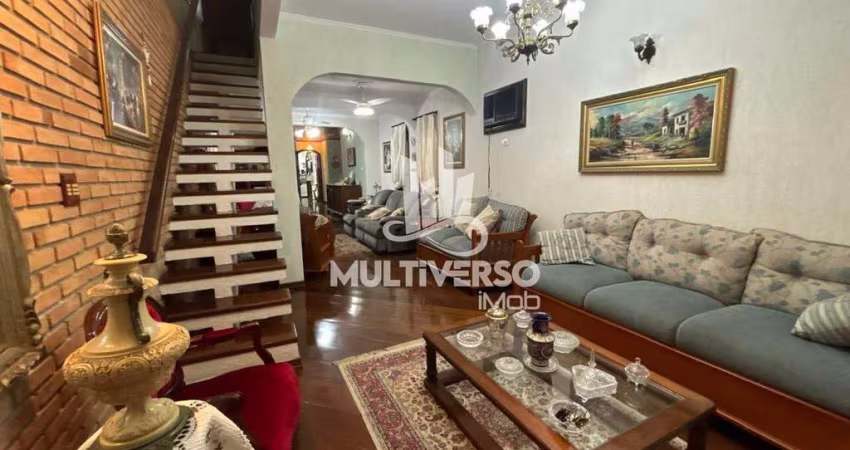 Casa à venda, 4 quartos no bairro Embaré em Santos