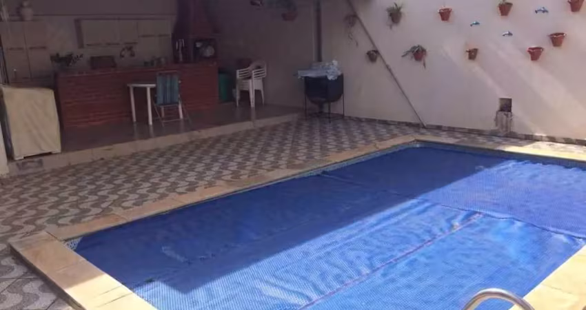 Casa com 3 quartos à venda na Vila Souto, Bauru 
