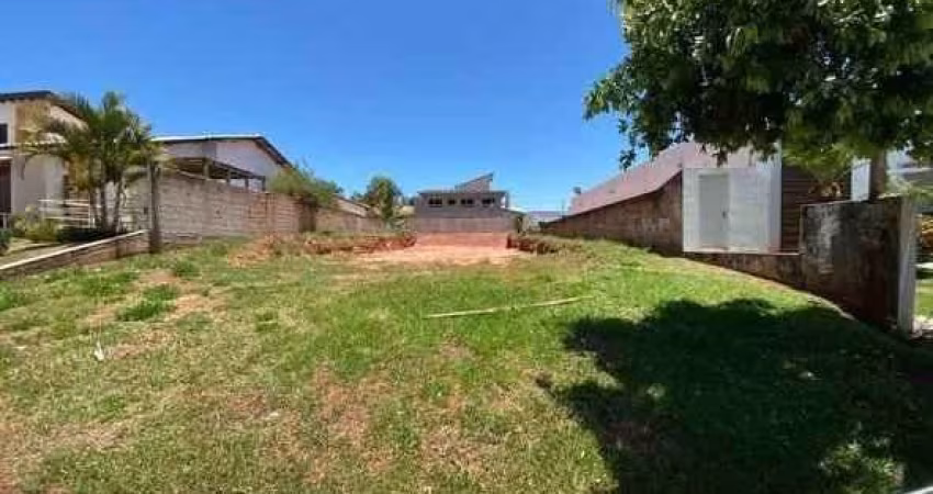 TERRENO CONDOMÍNIO VALE FLORIDO