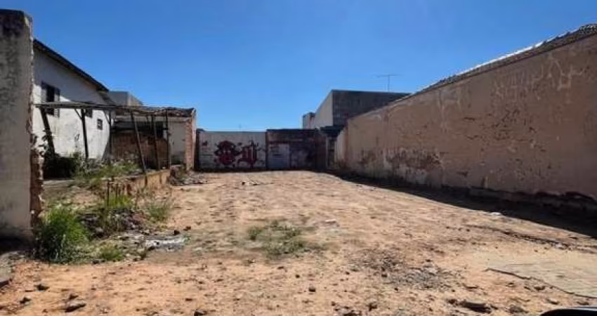 TERRENO COMERCIAL em Centro, (Bariri) - SP
