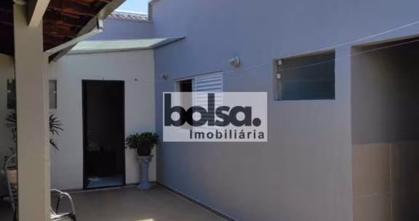 Casa para venda com 130 m² e 2 quartos em Jardim Petrópolis, Bauru - SP