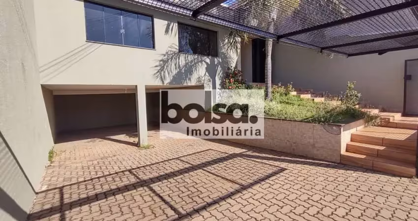 Casa para aluguel e venda com 3 m² e 3 quartos em Vila Nova Cidade Universitária, Bauru - SP