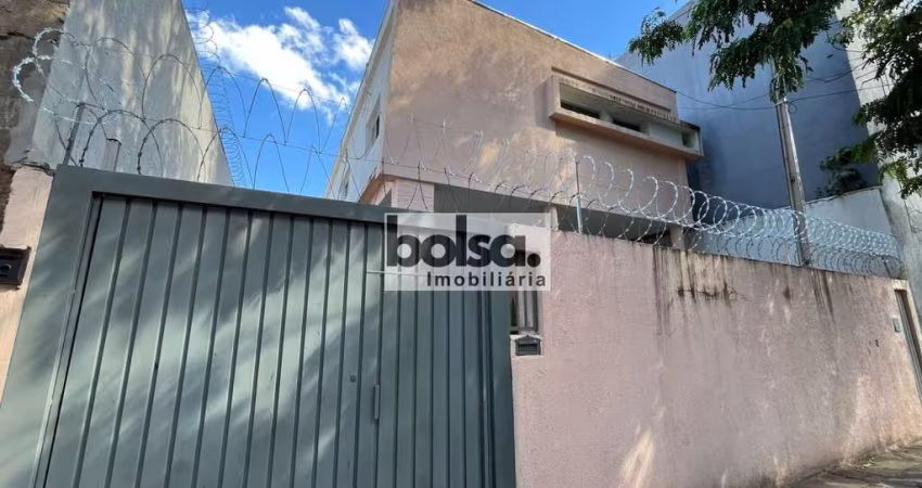 SOBRADO NO CENTRO DA CIDADE ! !