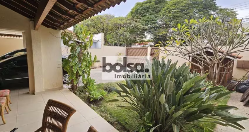 Casa com 4 quartos à venda no Jardim Estoril II, Bauru 