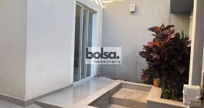 Linda casa proximo sup. superbom do jardim araruna ! !