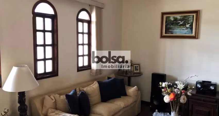 Casa à venda 3 dormitórios | 2 suítes | com piscina | região jardim bela vista | bauru/sp