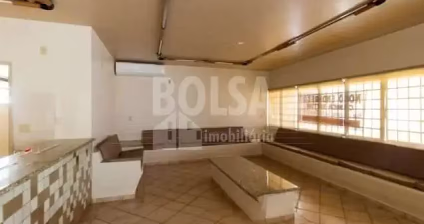 EXCELENTE IMOVÉL JÁ ADAPTADO PARA CLÍNICA ! !
