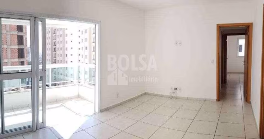Lindo apartamento com varanda gourmet , completíssimo em armários, ar condicionado , muito bem local