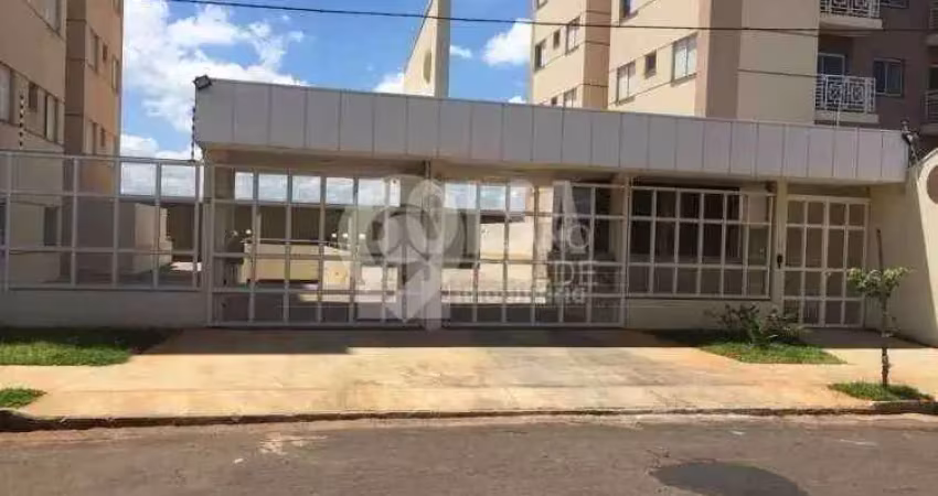Casa com 2 quartos para alugar na Vila Industrial, Bauru 