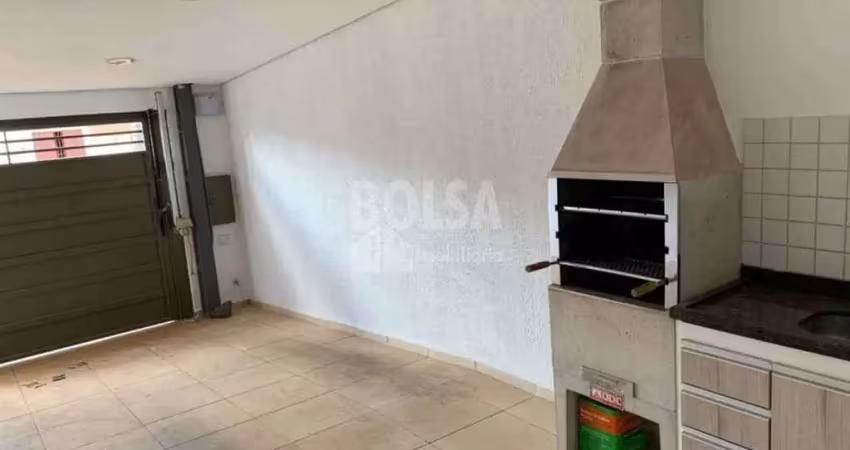 Casa com 3 quartos para alugar no Jardim Petrópolis, Bauru 