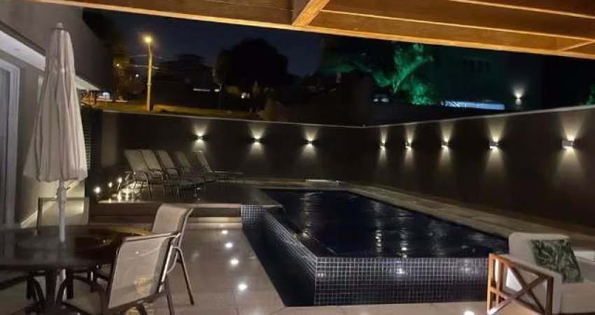 CASA A VENDA NO PORTAL DO PARAÍSO II - 440 METROS.