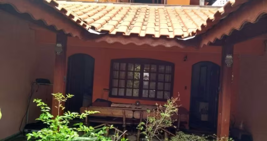 Casa em condomínio fechado no Centro de Diadema