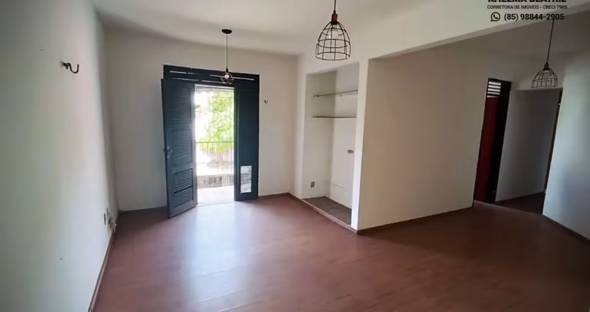 Vendo apartamento no 1º andar, 3 quartos, reformado, no benfica