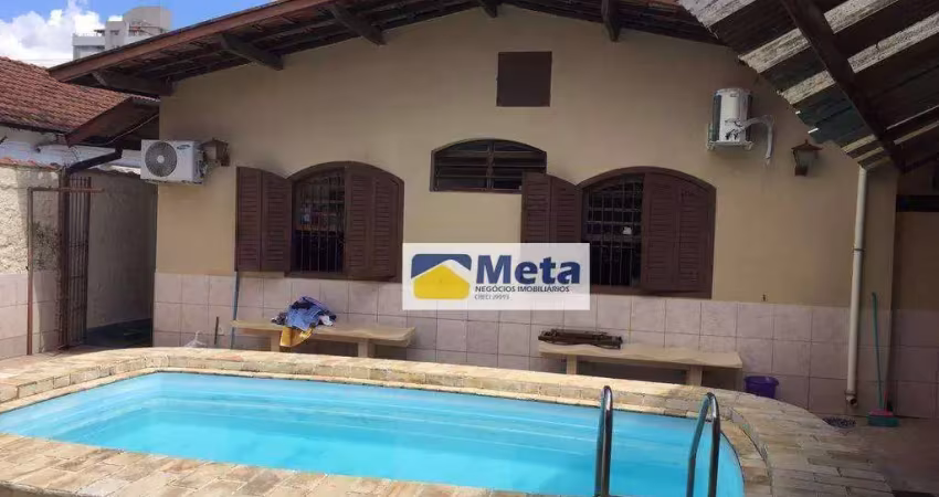 Casa com 5 dormitórios à venda, 210 m² por R$ 1.100.000,00 - Centro - Taubaté/SP
