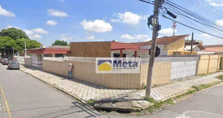 Belíssima casa à venda com 625 m² de área construída e 1.057 m² de terreno por r$ 1.900.000 - centro - taubaté/sp