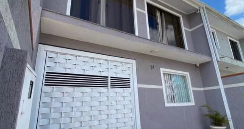 Sobrado para Venda em São José dos Pinhais, Quississana, 3 dormitórios, 1 suíte, 2 banheiros, 2 vagas