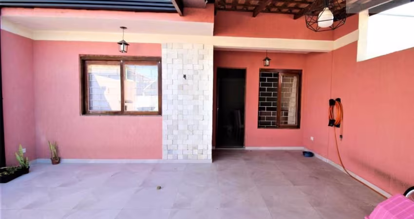 Casa para Venda em São José dos Pinhais, Costeira, 2 dormitórios, 1 suíte, 1 banheiro, 2 vagas