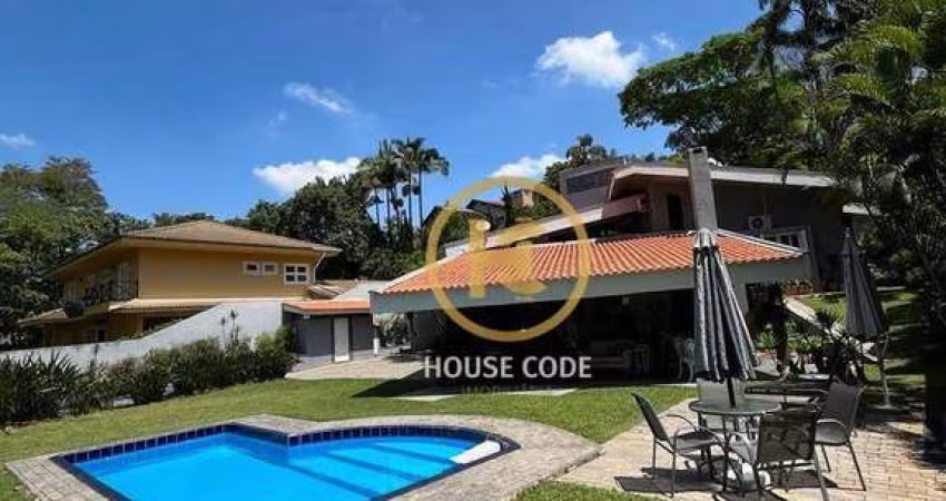 Casa com 5 Quartos(1 Suíte) à venda, 356 m² por R$ 2.300.000 - Condomínio FOREST HILLS - Granja Viana - SP