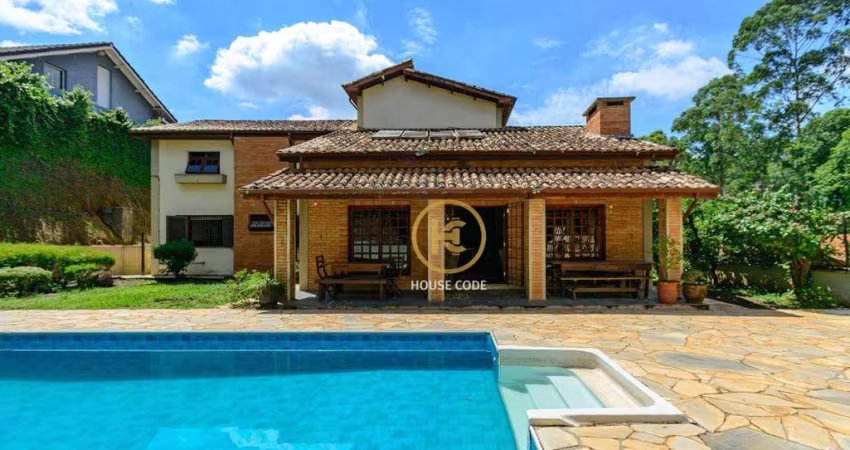 Casa com 447m² à venda na Granja Caiapiá - Cotia/SP