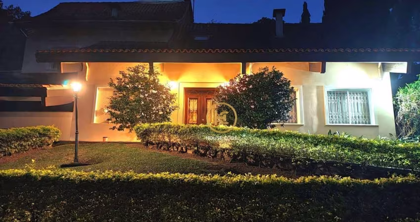 Casa à venda, 422 m² por R$ 3.800.000,00 - Vila de São Fernando - Cotia/SP