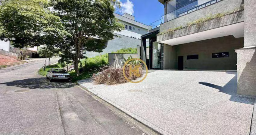 Casa nova moderna com elevador e piscina na granja viana