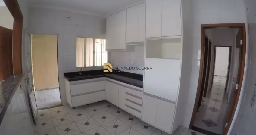Aluga casa com 2 quartos, suíte no bairro dom bosco