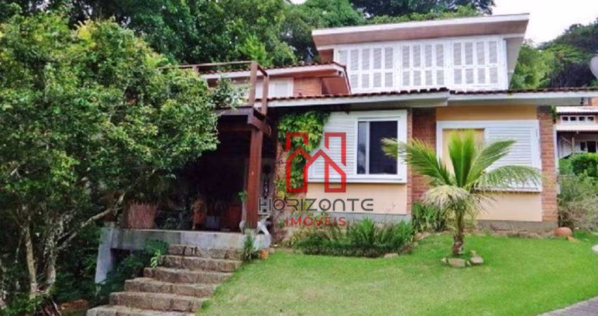 Casa com 5 dormitórios à venda, 172 m² por R$ 2.980.000,00 - Lagoa da Conceição - Florianópolis/SC