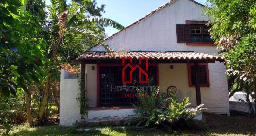 Casa com 2 dormitórios à venda, 62 m² por R$ 1.870.000,00 - Ponta das Canas - Florianópolis/SC
