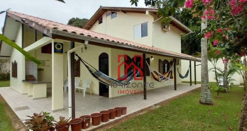 Casa com 6 dormitórios para alugar, 200 m² por R$ 7.700,00/ano - Ingleses - Florianópolis/SC
