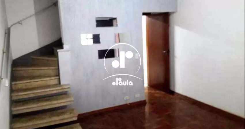 Sobrado para locação com 125m², 2 dormitórios, 1 banheiro, 2 vagas, na Vila Gilda, Santo André/SP.