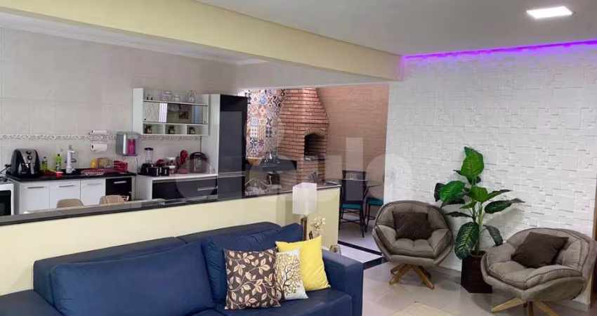 Sobrado 189,00 m² de área útil, e 200 m² de terreno na Vila Pires, Santo André.